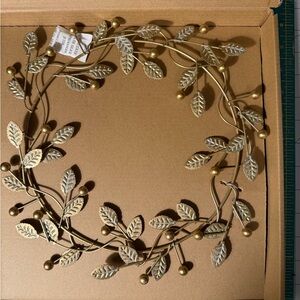 Elegant Gold Leaf Holiday Wreath